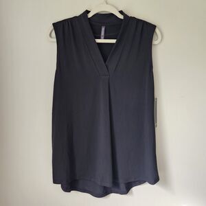 Massini Women's Black Notch Neck Shell Blouse (M)